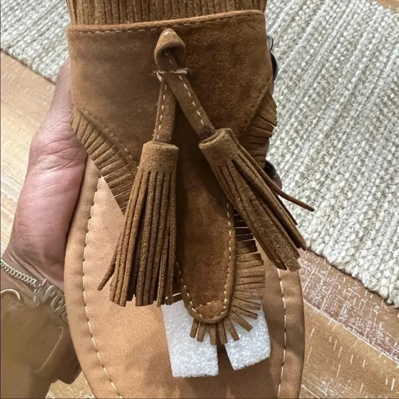Cape Robbin Boho Tassel Sandals | Tan Fringe Thong Summer Flats - Picture 3 of 4